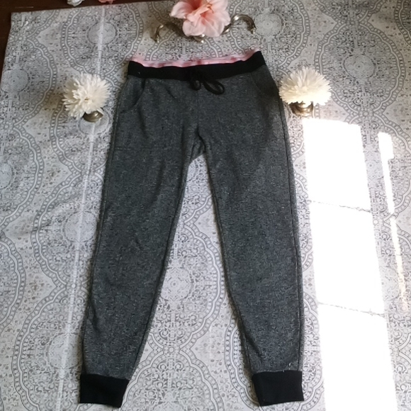 Cute rue 21 sweat pants - Picture 1 of 16